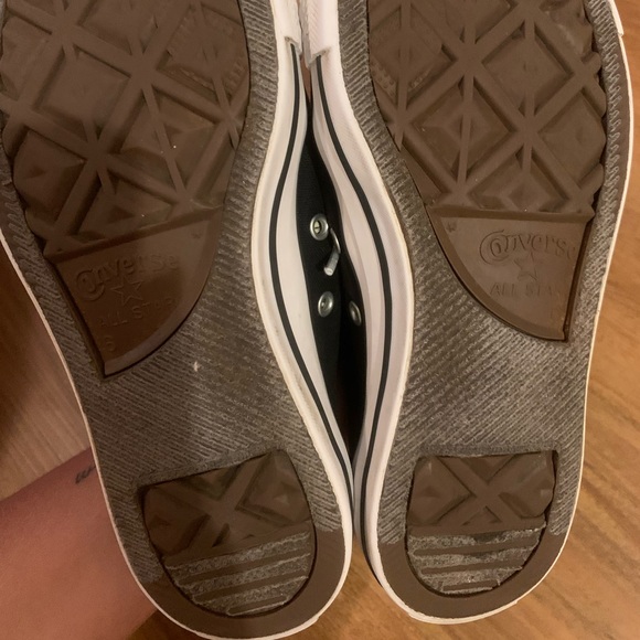 Black Low-top Converse - Picture 4 of 4